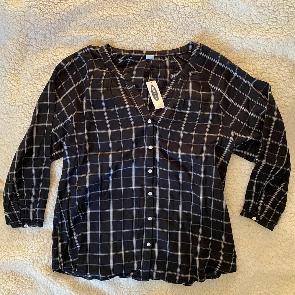 Women’s Old navy button down top